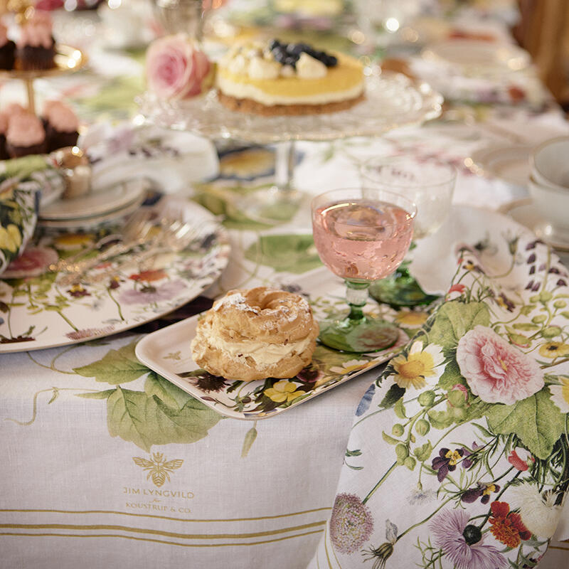 TABLECLOTH - Flower garden JL 145 x 220 cm