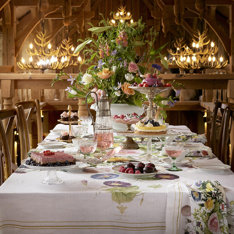 TABLECLOTH - Flower garden JL 145 x 220 cm