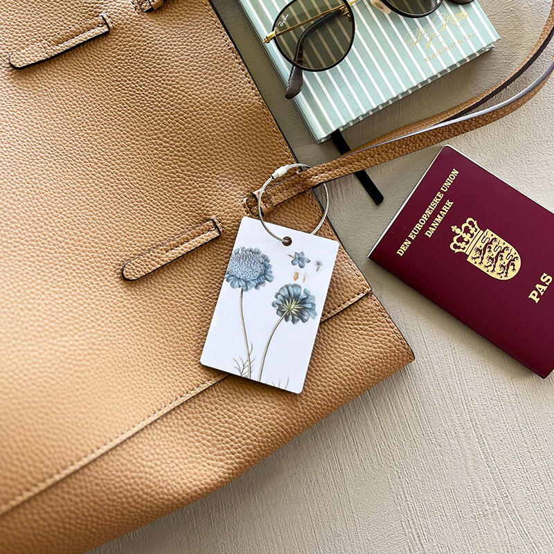 LUGGAGE TAG - The Flora Danica Atlas - Due-Skabiose