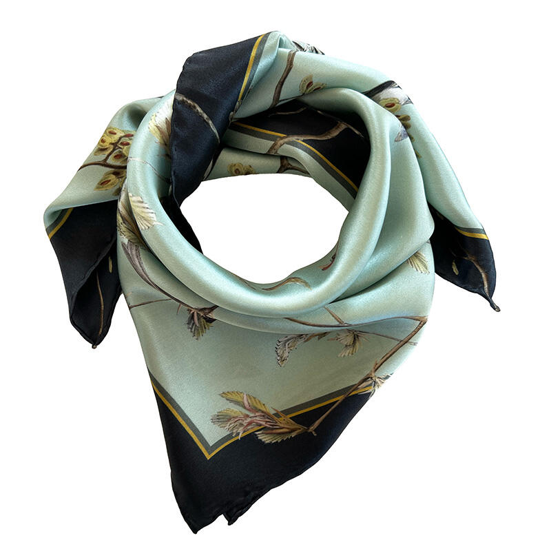 SILK SCARF - Garden birds - 50 cm